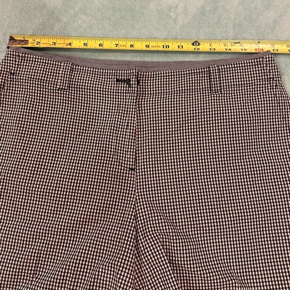 Talbots Checkered Black and White 
Shorts. Cute dressed up or casual! 
Sz 10 
T1 - Picture 8 of 10